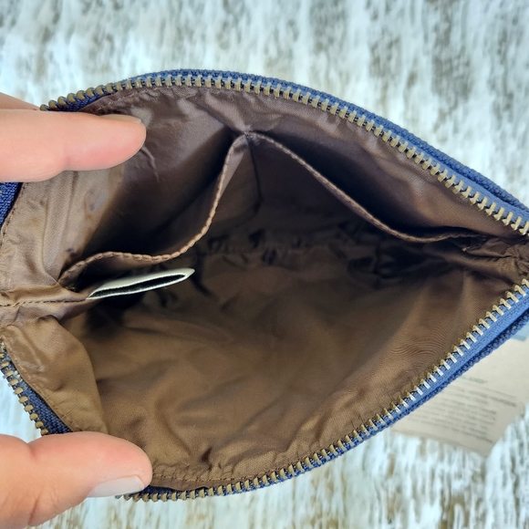 NWT Timberland Quilted Navy Toiletry/Makeup Bag - Picture 4 of 5